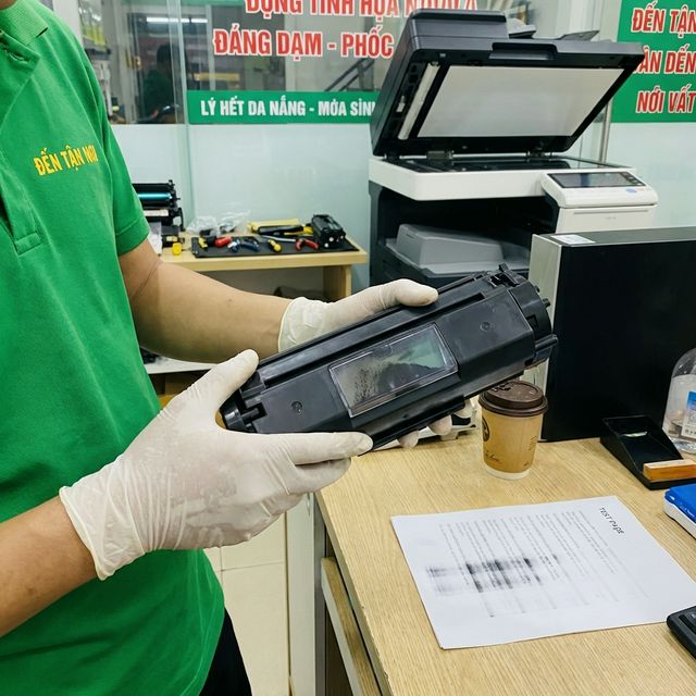 Kiểm tra mức mực toner còn lại trong hộp mực máy in